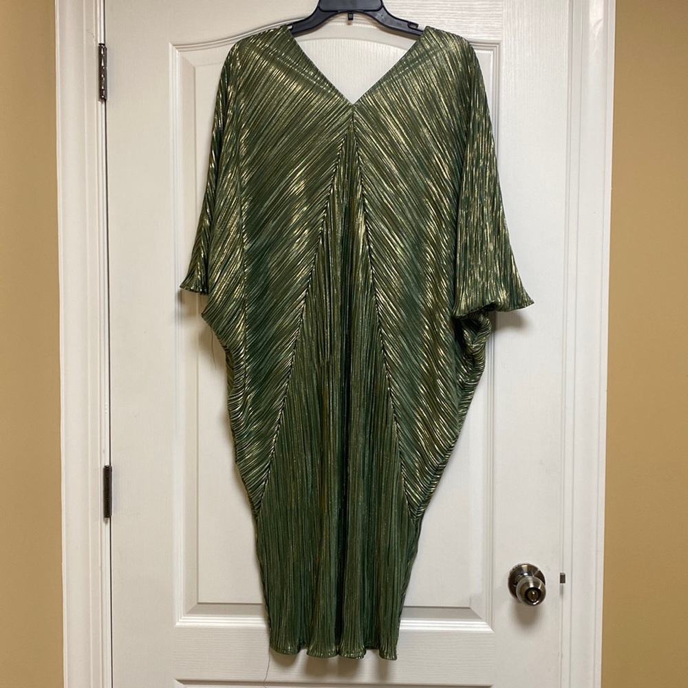 TOV - Green Shimmer Pleated Batwing Midi Dress